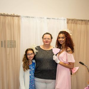 Meet your Posher, Joy